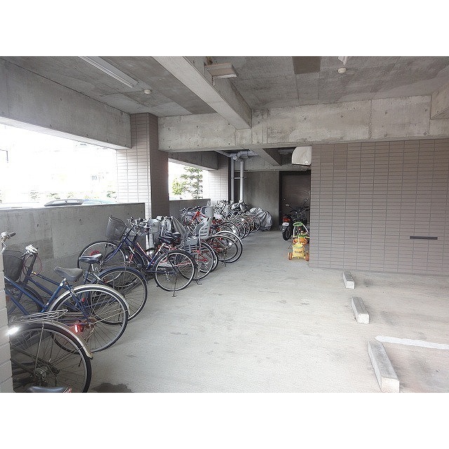 駐輪場
