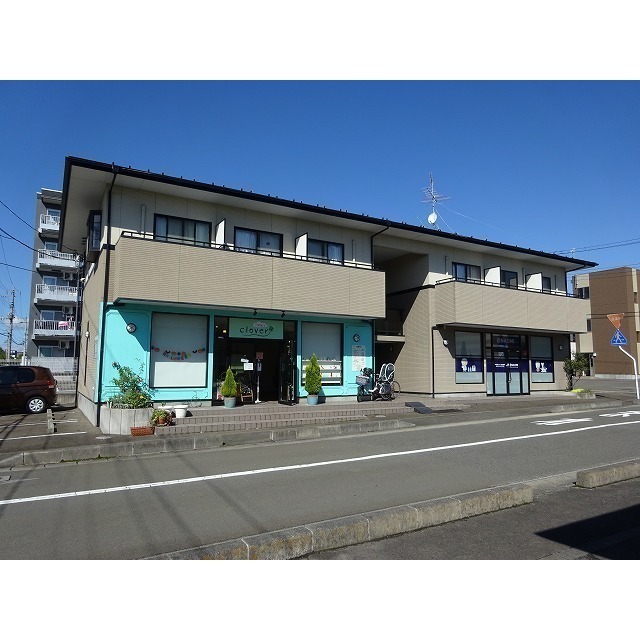 ロイヤルハイツ市名坂Ⅲ