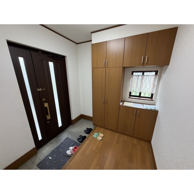 シューズクローク完備の広々玄関