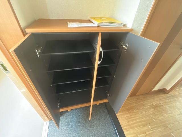 シューズボックス