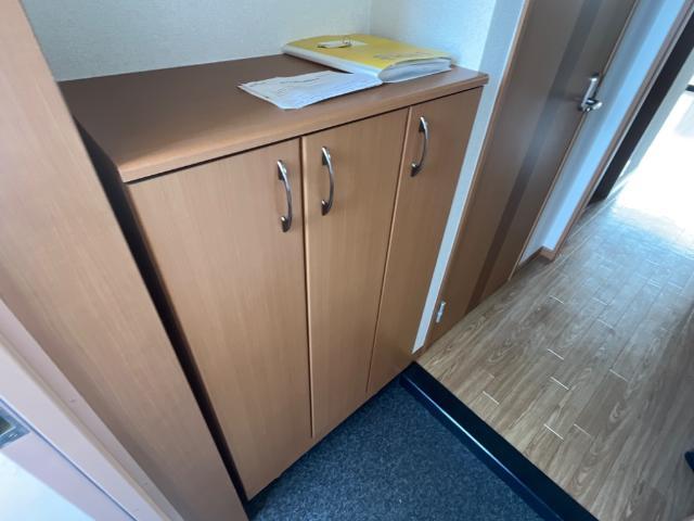 シューズボックス