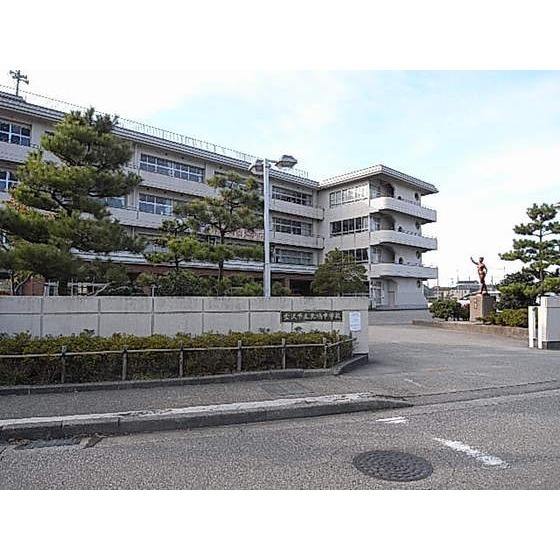 金沢市立北鳴中学校