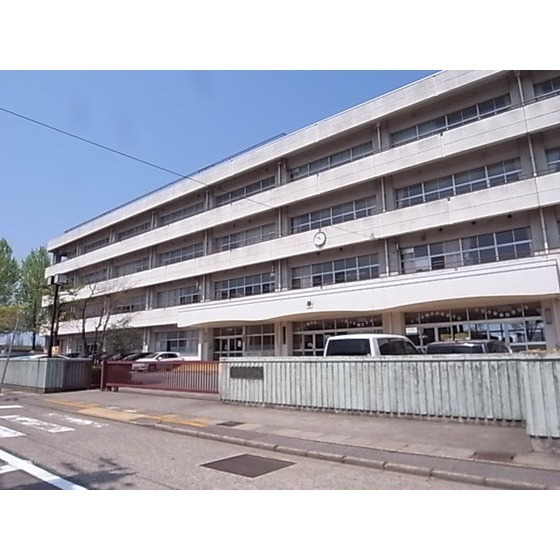 金沢市立西小学校