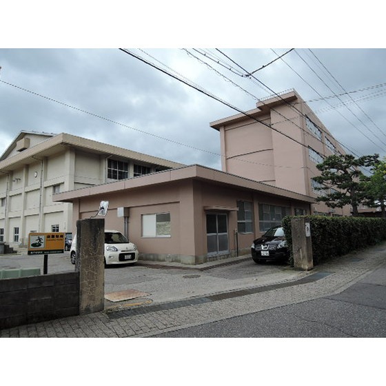 金沢市立兼六小学校