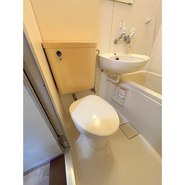 洋式水洗トイレです。
