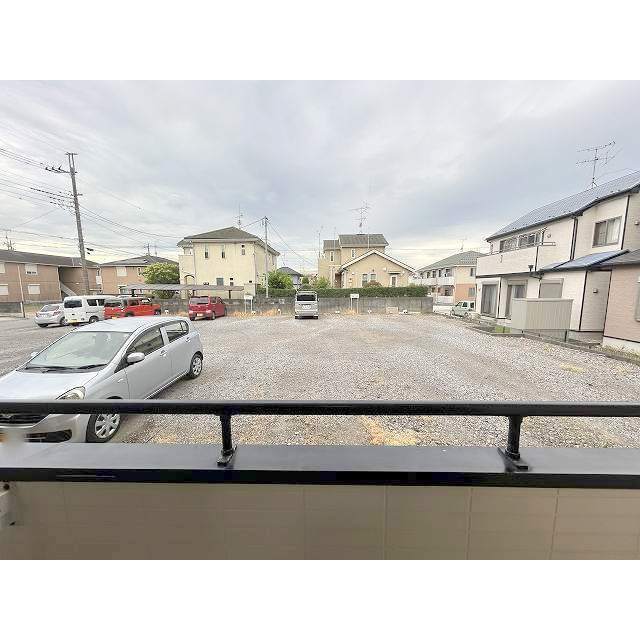 前面に建物が無く開放的です。
