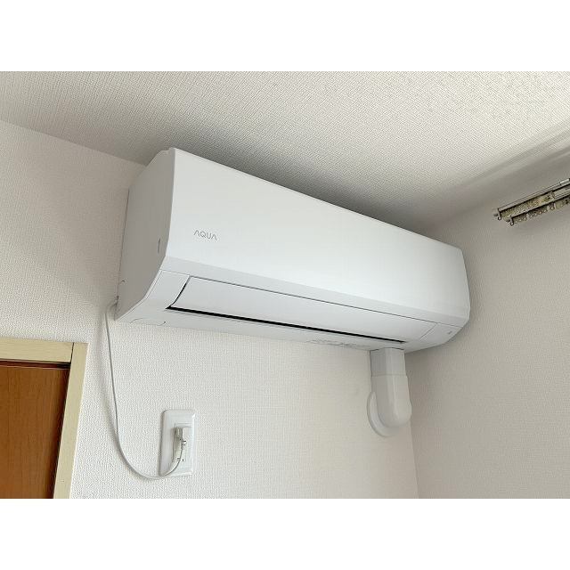 洋室1部屋にエアコン付き！