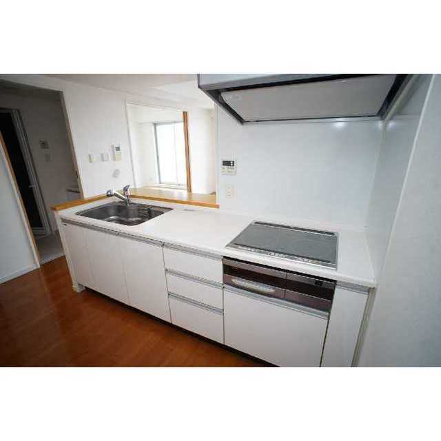 お掃除も楽なＩＨコンロです。