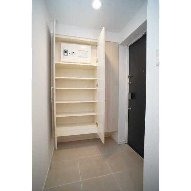 段差の少ない玄関です！！