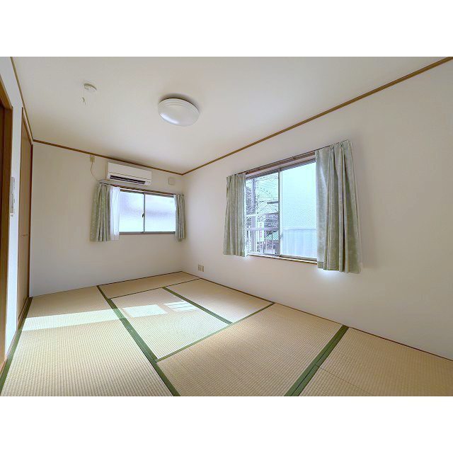 ※照明器具・カーテンはサービス品です!