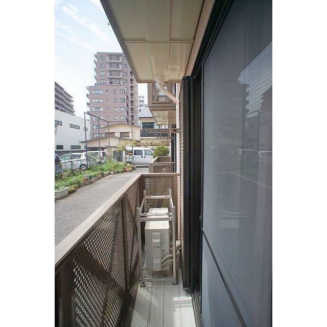 あたたかな日差しが当たるバルコニー♪
