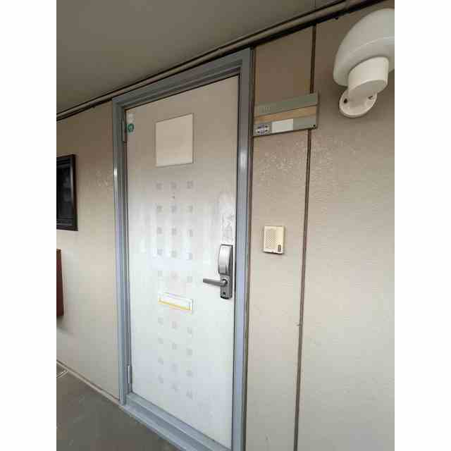 玄関は電子ロックです！