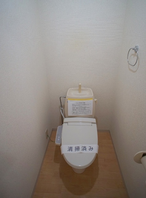 シャワートイレだから清潔・快適です。