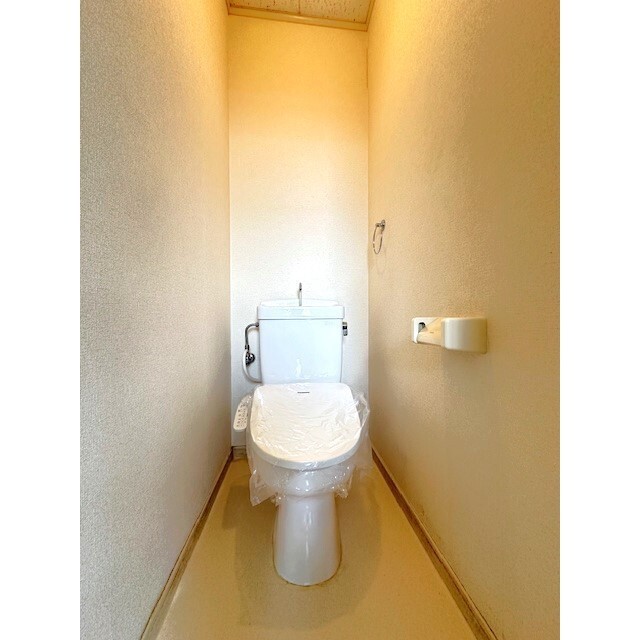 温水洗浄便座付きです