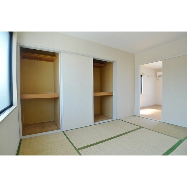 床畳は洋室化予定です。