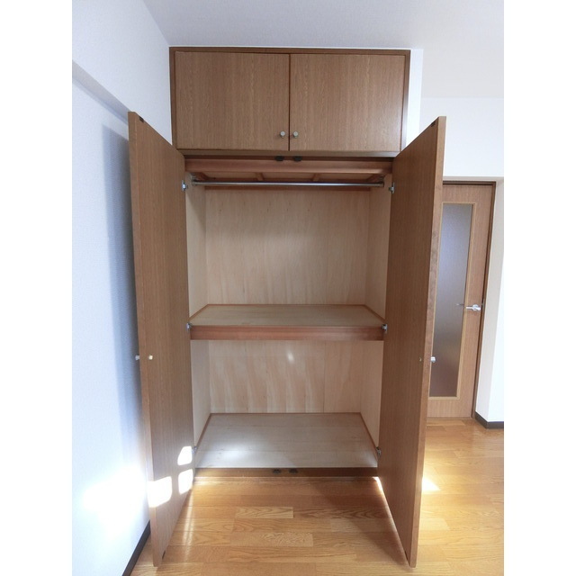 パイプハンガー付です♪