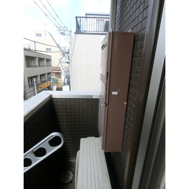 南西向きで陽当たり良好☆