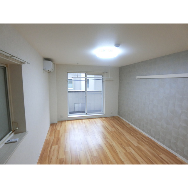 広々約9帖!LED照明設置しました♪