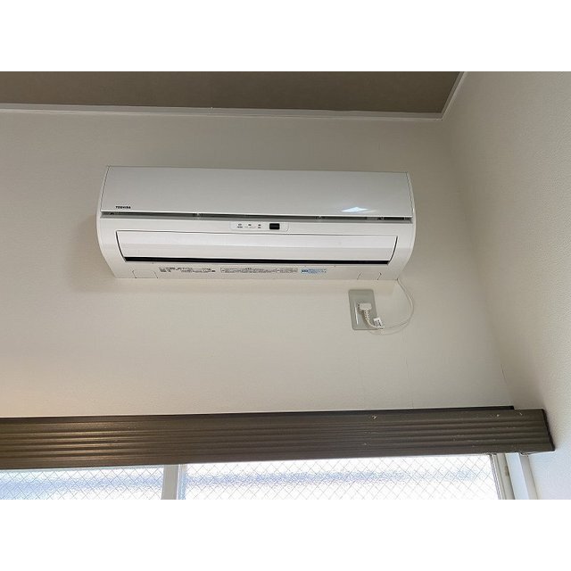 １年中快適に過ごせるエアコン付き☆※現況優先