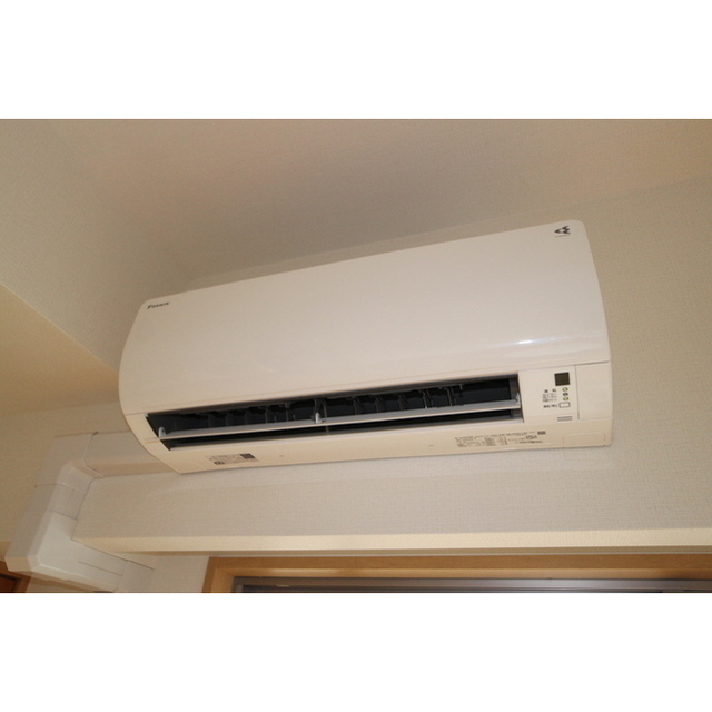 1年中快適に過ごせるエアコン付き☆※現況優先