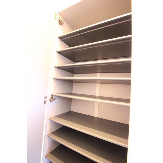 シューズボックス付きの玄関です♪※現況優先