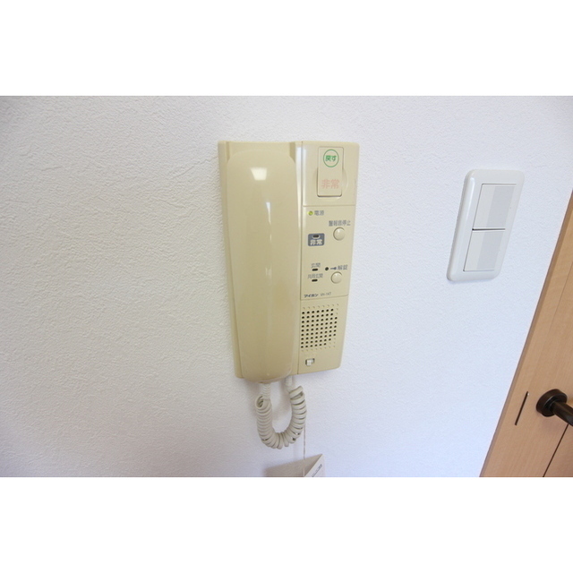 インターホン付★※写真は別部屋。現況優先。