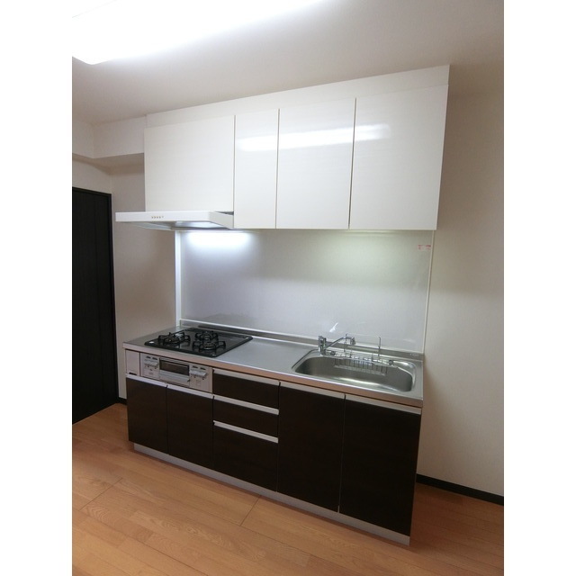 ※写真は反転タイプの別部屋。現況優先。