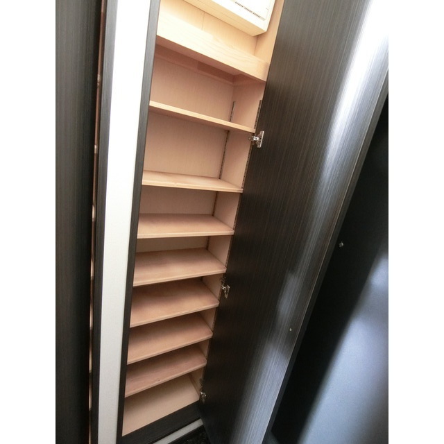 ※写真は反転タイプの別部屋。現況優先。