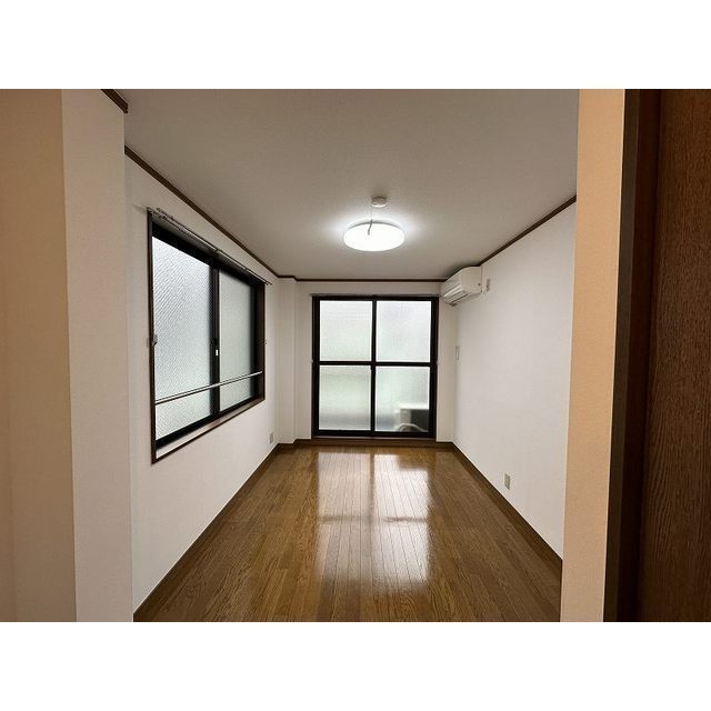 角部屋・2面採光のお部屋★