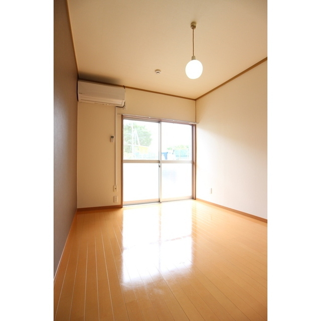 ※リフォーム前のお写真です。照明が異なります。LED照明新規設置予定です。現況優先