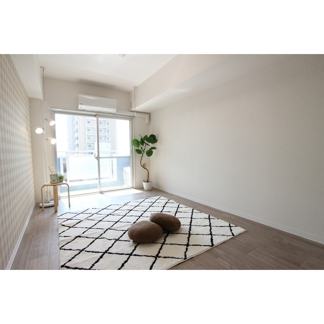 写真はモデルルームの別部屋。現況優先。