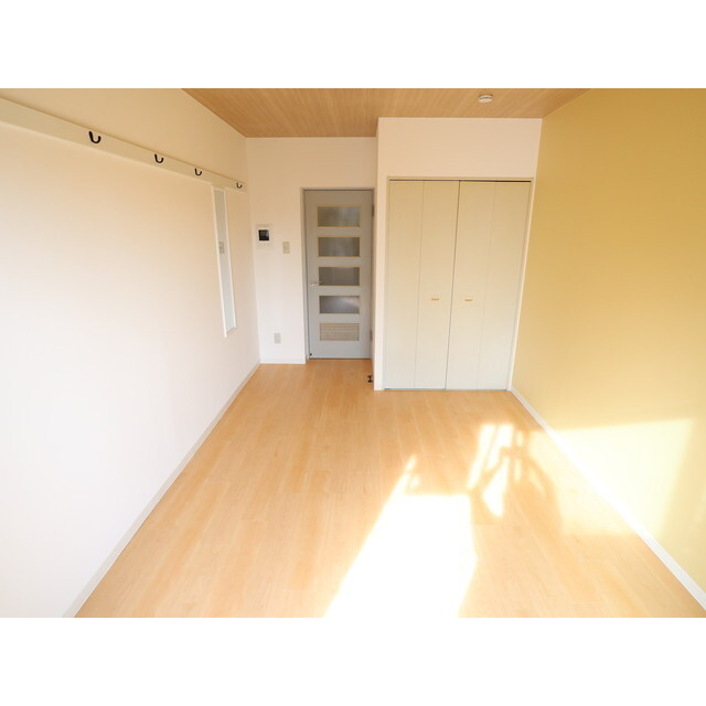 1階ですが日当たりあります♪