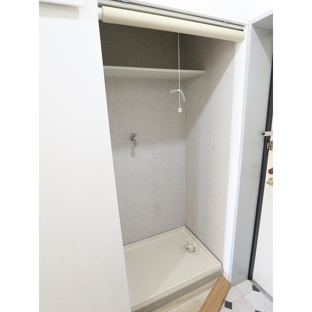 来客時はロールカーテンで隠せます♪