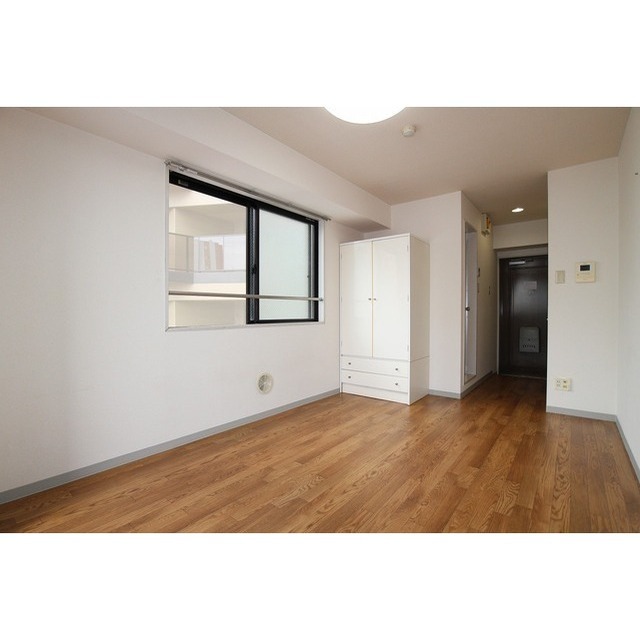 2面採光のお部屋です☆