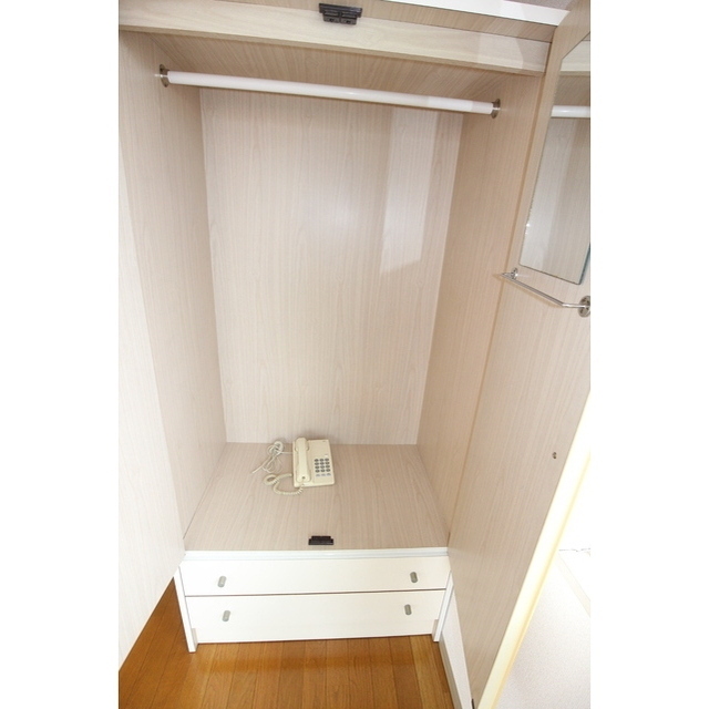 鏡付クローゼット★