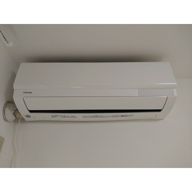 １年中快適に過ごせるエアコン付★