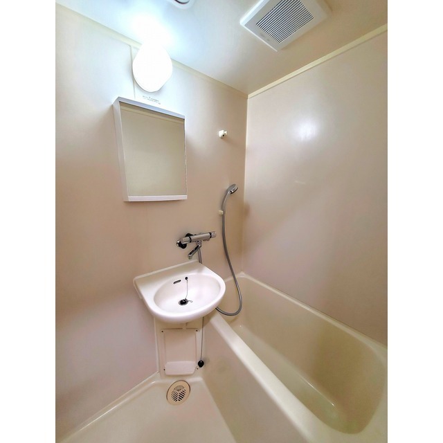 人気のバス・トイレ別♪