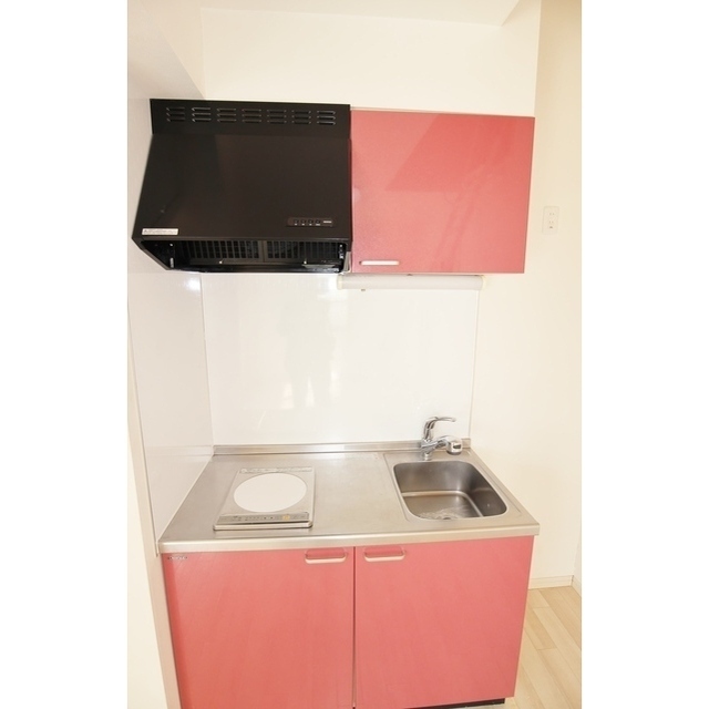 1口IHコンロ付きのキッチンです☆※リフォーム前のお写真です。現況優先。