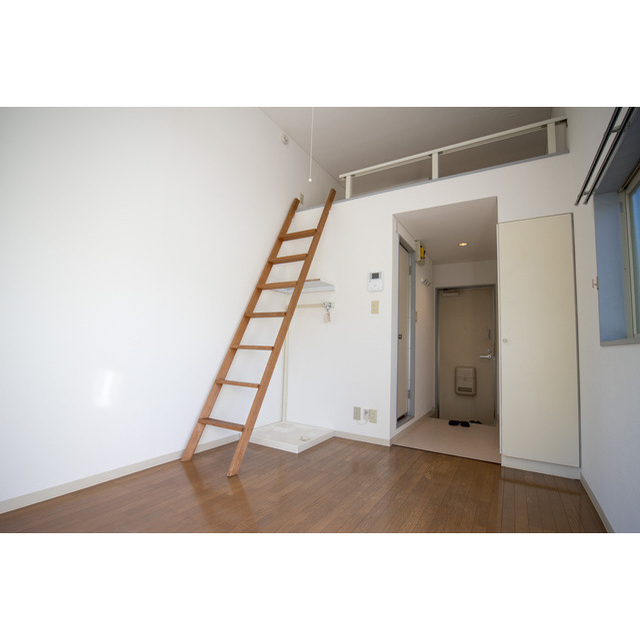 ロフト★※写真は別部屋。現況優先。