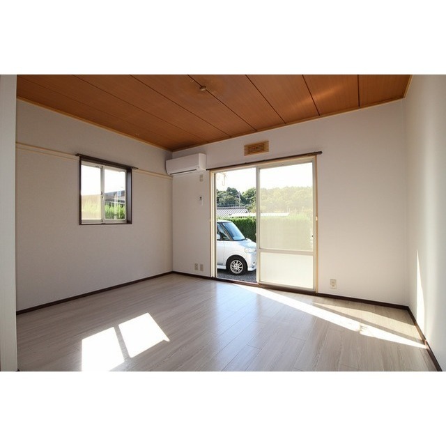 2面採光の角部屋☆