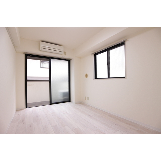 角部屋・2面採光☆※現況優先