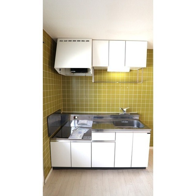 2口ガスコンロ設置可です！※リフォーム前の写真です。現況優先