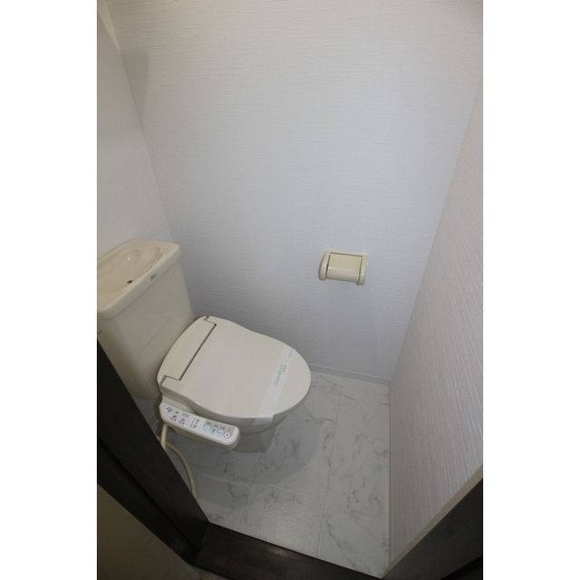 温水洗浄暖房便座★※残置物