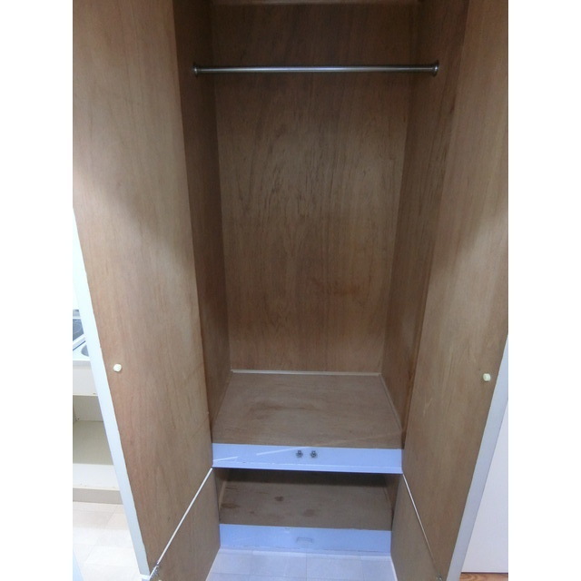 パイプハンガー付収納です！