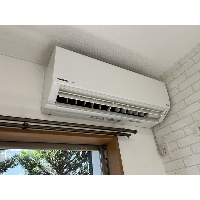 １年中快適に過ごせるエアコン付き☆※現況優先