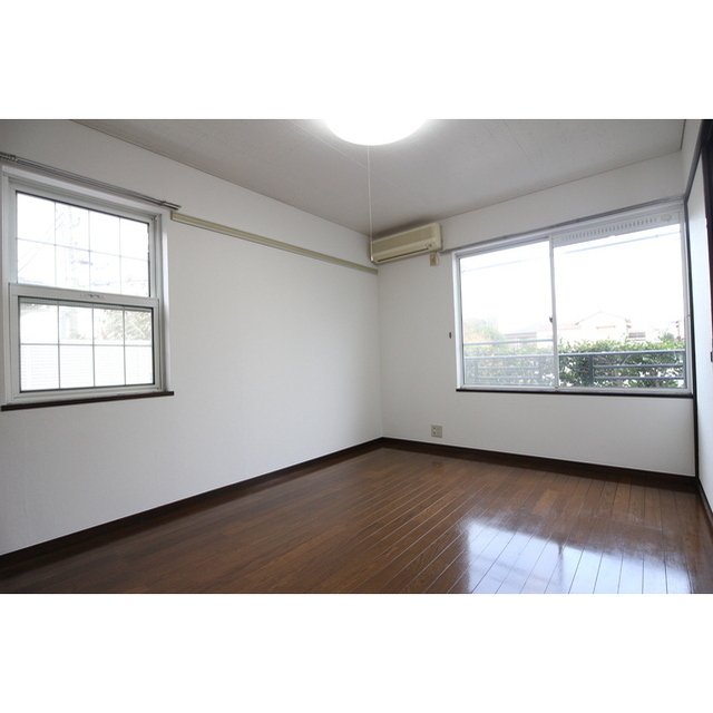 2面採光のお部屋★※現況優先