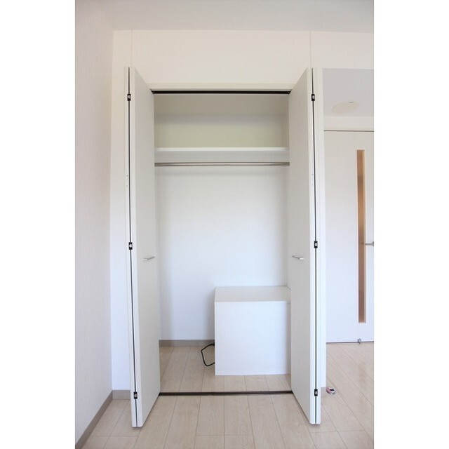 クローゼット★※写真は別部屋。現況優先。