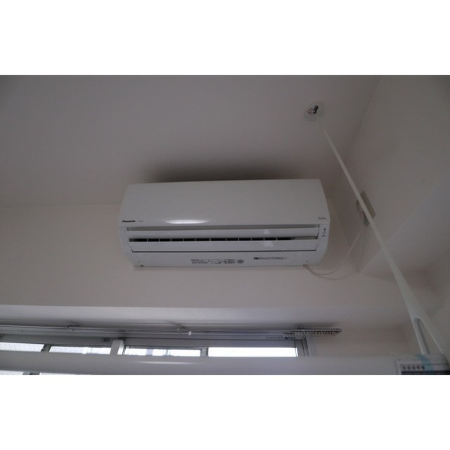 １年中快適に過ごせるエアコン付き☆※現況優先