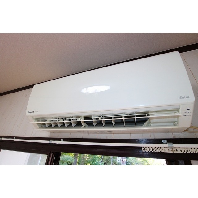 １年中快適に過ごせるエアコン付き☆※現況優先