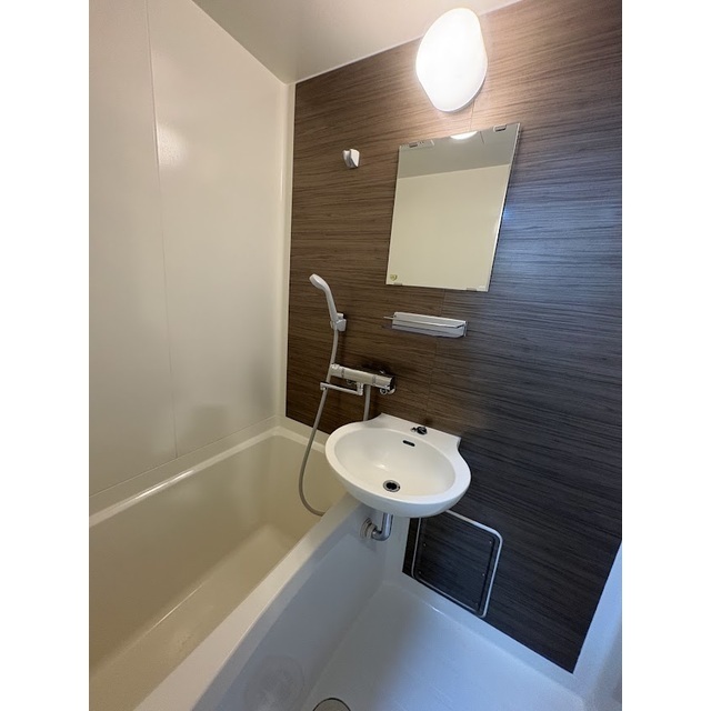 人気のバス・トイレ別★※写真は別部屋。現況優先。